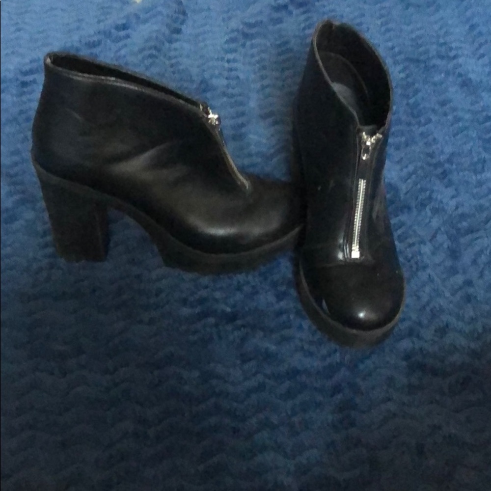 Mossimo heels size 7 1/2